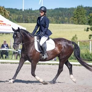 Meet your Posher, Catherine